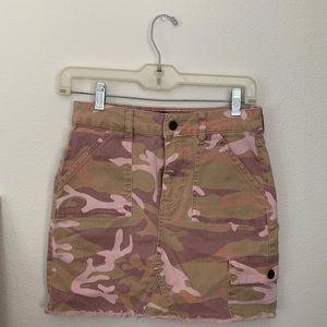 Hollister Ultra High Rise Pink Camo Skirt